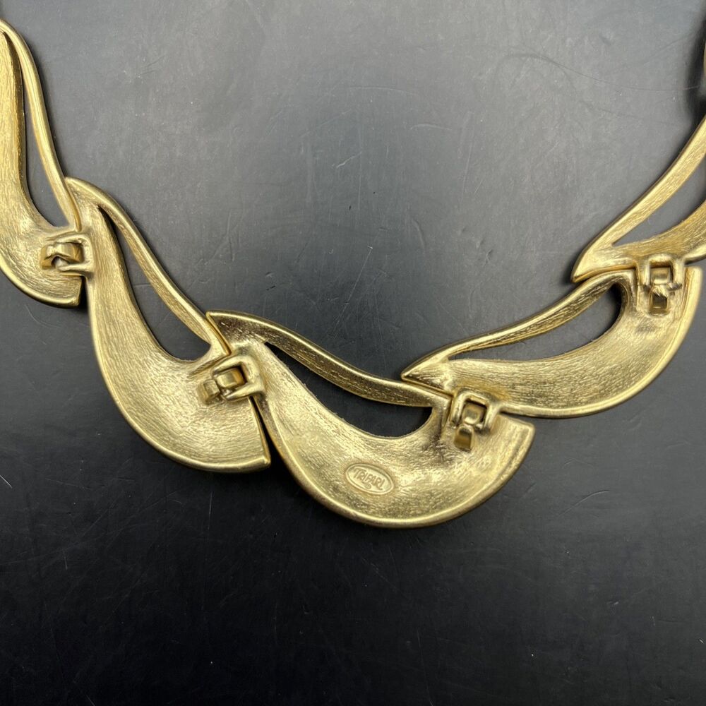 Vintage Trifari Bib Collar Necklace Gold Tone Bar Link Abstract Design 1980s - Picture 9 of 9